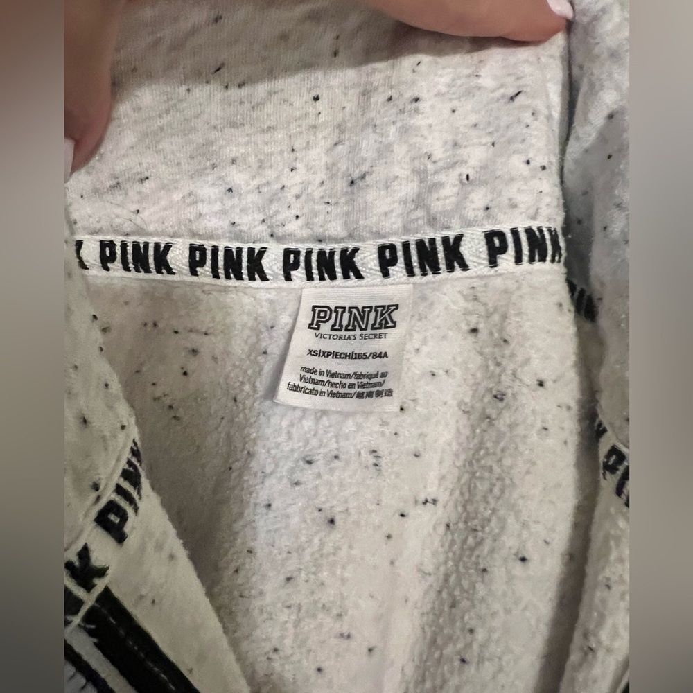 EUC VS Victorias Secret PINK Front Pocket Sweater Marled Grey XS oversized - Picture 6 of 7